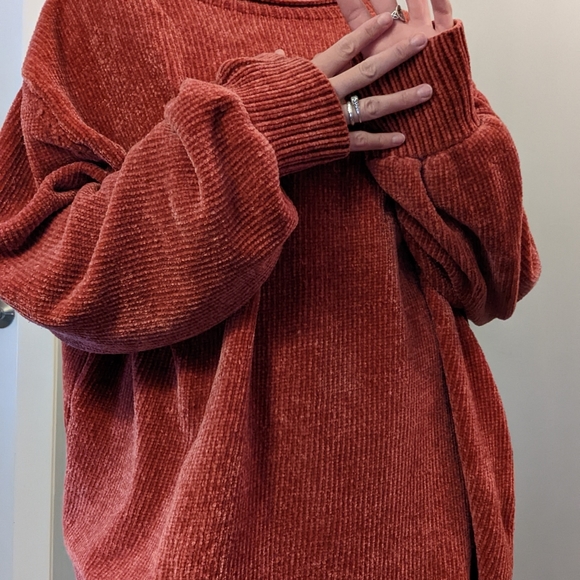 Umgee Sweater - Large - Picture 2 of 7